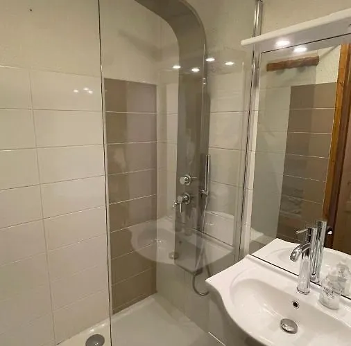 Cosy On The Slopes And Centre Of Apartment Chamonix